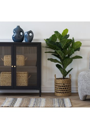 HOUSE NORDIC Dalby vitrineskap, med 2 glassdrer og 1 hylle - svart stl