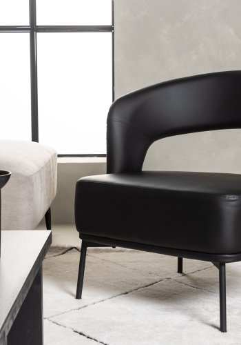 VENTURE DESIGN Mundo ftölj, m. armstöd - svart PU och svart stl