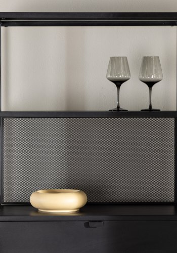 VENTURE DESIGN Santiago bokhylle, m. 2 hyller og 2 skuffer - sort stl