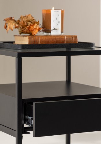 VENTURE DESIGN Fortaleza Beistelltisch, mit 1 Schublade – Glas und schwarzer Stahl (40x40)