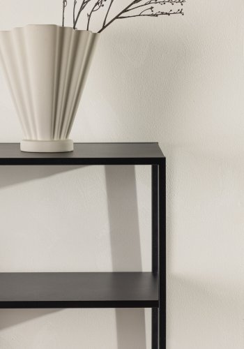 VENTURE DESIGN Puno sidebord, m. 3 hyller - svart stl (80x30)