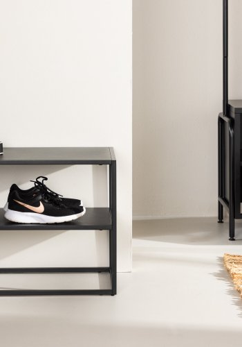 VENTURE DESIGN Curitiba Schuhregal, m. 2 Regalen - schwarzer Stahl (70x33)