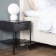 VENTURE DESIGN Sacramento nattbord, m. 1 hylle og 1 skuff - svart stl (40x40)
