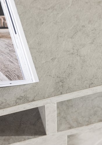 VENTURE DESIGN Girona TV-benk, m 2 skyvedrer - gr betongmelamin (180x40)