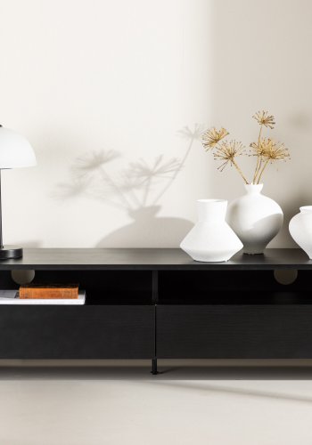 VENTURE DESIGN Navarra TV-benk, rektangulr - matt sort melamin og svart jern (180x40)