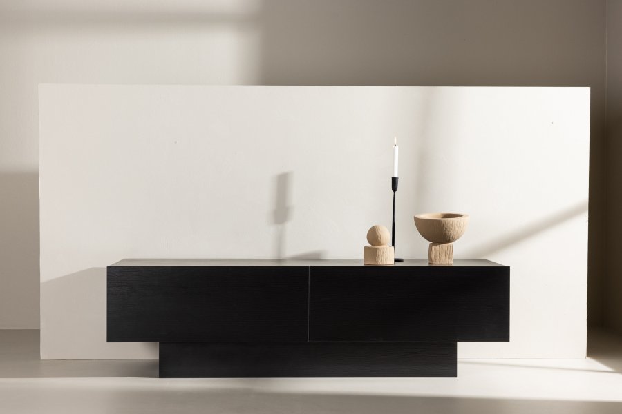 VENTURE DESIGN Cuenca TV-benk, m. 2 drer og hylle - svart glass og melamin (160x47)