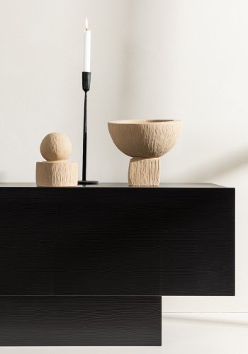 VENTURE DESIGN Cuenca TV-benk, m. 2 drer og hylle - svart glass og melamin (160x47)