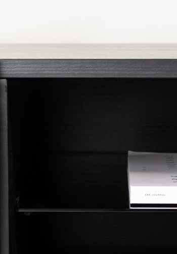 VENTURE DESIGN Cuenca TV-benk, m. 2 drer og hylle - svart glass og melamin (160x47)