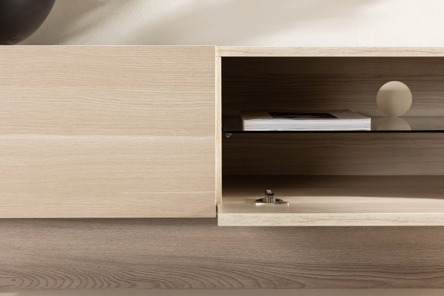 VENTURE DESIGN Cuenca TV-b�nk, m. 2 l�ger og hylde - klar glas og hvidvasket melamin (160x47)