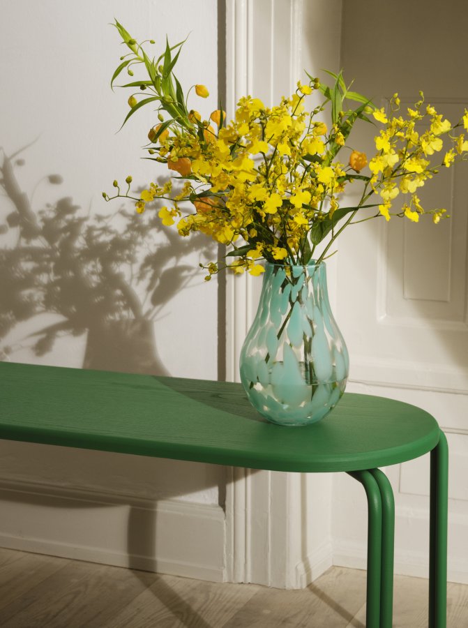 BROSTE COPENHAGEN Oda Bank, rechteckig – grünes Eschenfurnier und Stahl (110x36)