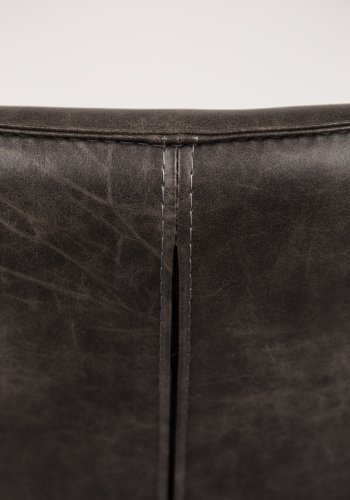 WHITE LABEL LIVING Bon loungestol, med armlener - mrkegrtt kunstskinn og metall