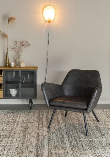 WHITE LABEL LIVING Bon loungestol, med armlener - mrkegrtt kunstskinn og metall