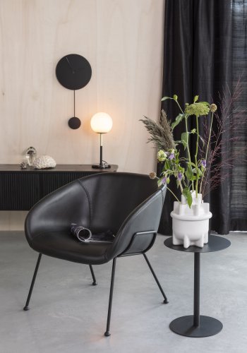 ZUIVER Feston loungestol, med armlener - sort PU og stl