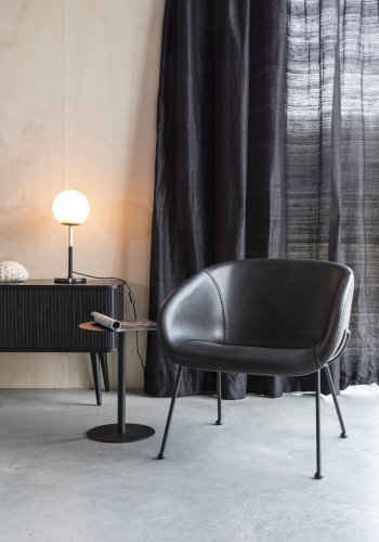 ZUIVER Feston loungestol, med armlener - sort PU og stl