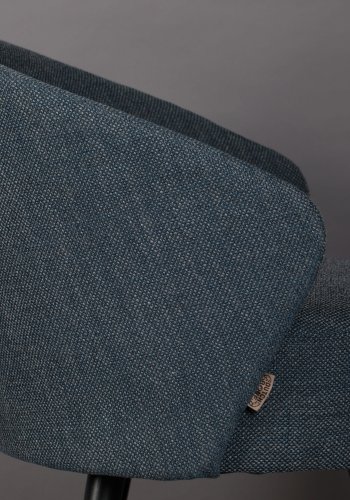 DUTCHBONE Waldo lenestol, med armlener - bl polyester og sort metall/eik