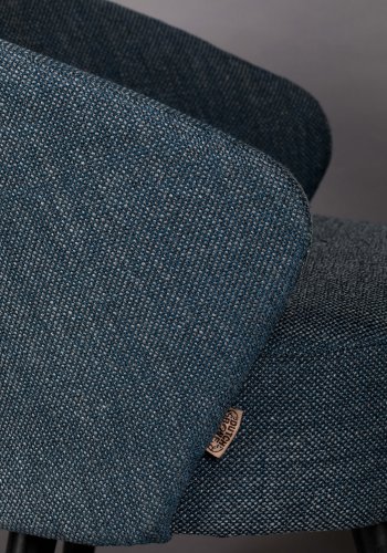 DUTCHBONE Waldo lenestol, med armlener - bl polyester og sort metall/eik