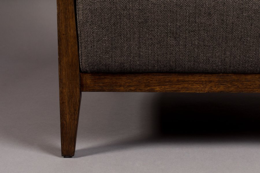 DUTCHBONE Duran Loungesessel, mit Armlehnen – graues Polyester und braune Eiche