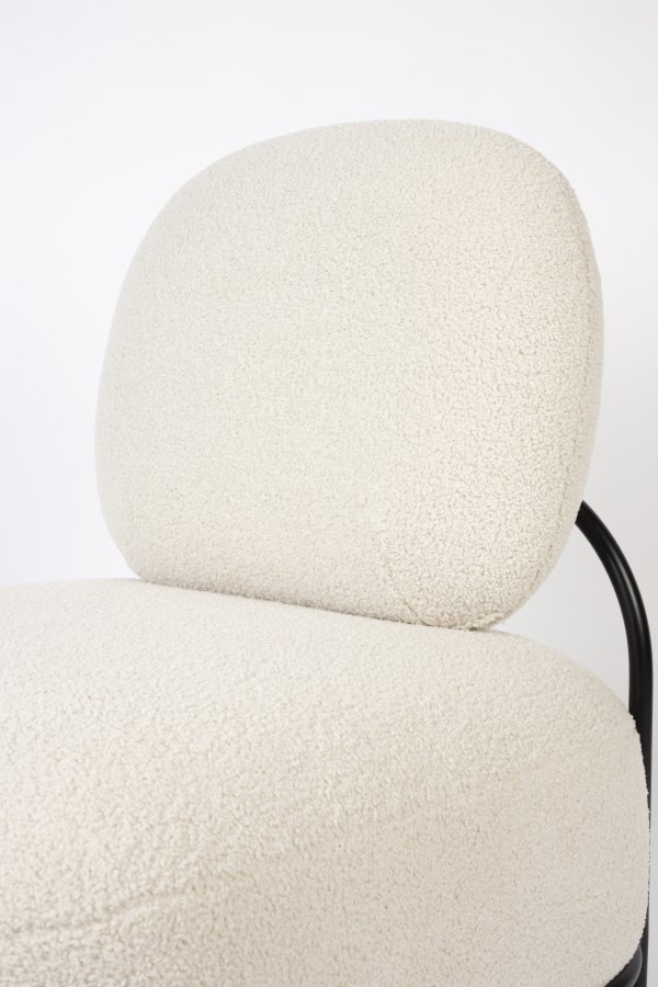 WHITE LABEL LIVING Polly loungestol - elfenben teddystoff og strykejern