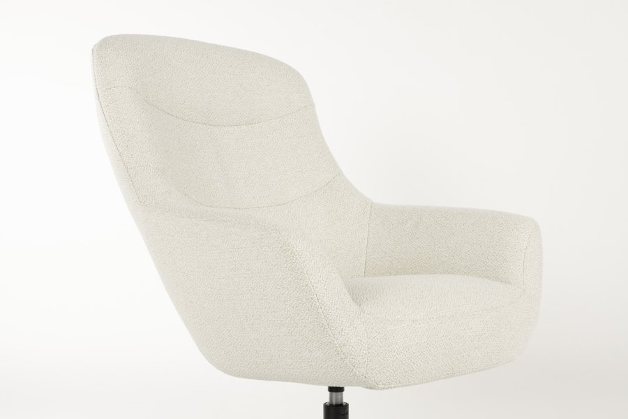 WHITE LABEL LIVING Yuki loungestol, med armlener - off-white stoff