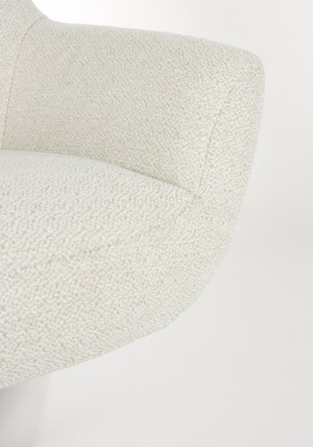 WHITE LABEL LIVING Yuki loungestol, med armlener - off-white stoff