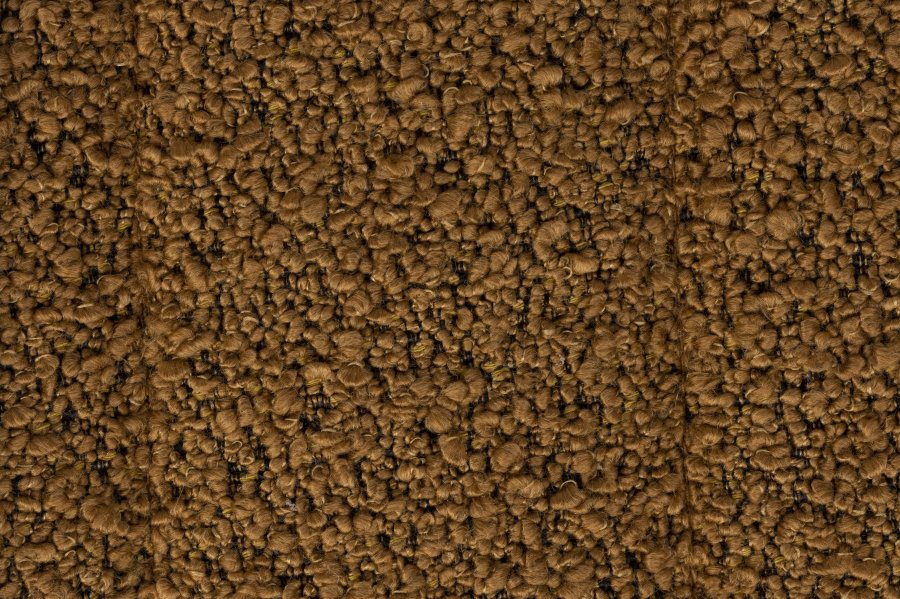 WHITE LABEL LIVING Jax loungestol - oker bouclé og metall