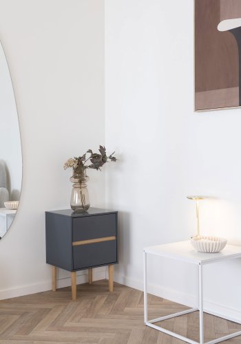 HOUSE NORDIC Bisley sidebord, med 2 skuffer - mrkegr MDF og furu (40x35)