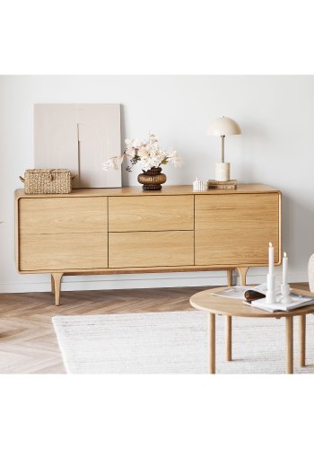 HOUSE NORDIC�Darwin sk�nk, m. 2 l�ger, 2 skuffer og 2 hylder - natur egefiner og eg