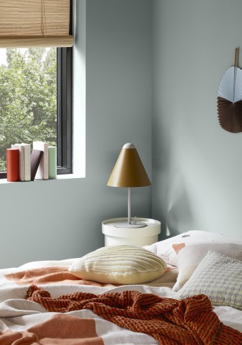 BROSTE COPENHAGEN Nobuko Buchstütze - Verkehrsrotes Eisen