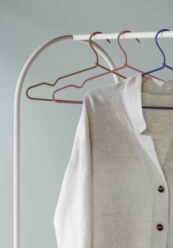 BROSTE COPENHAGEN Archie Kleiderständer, mit Spiegel – Spiegelglas und Weißmetall