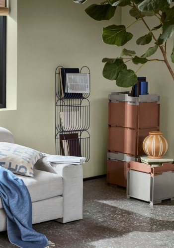 BROSTE COPENHAGEN Stacie Tablett, stapelbar – braunes MDF (34x44)