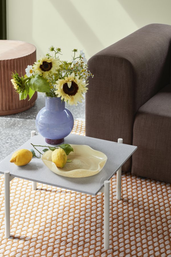 BROSTE COPENHAGEN Elaine sidebord, firkantet - off white ask finer og metall (54x54)