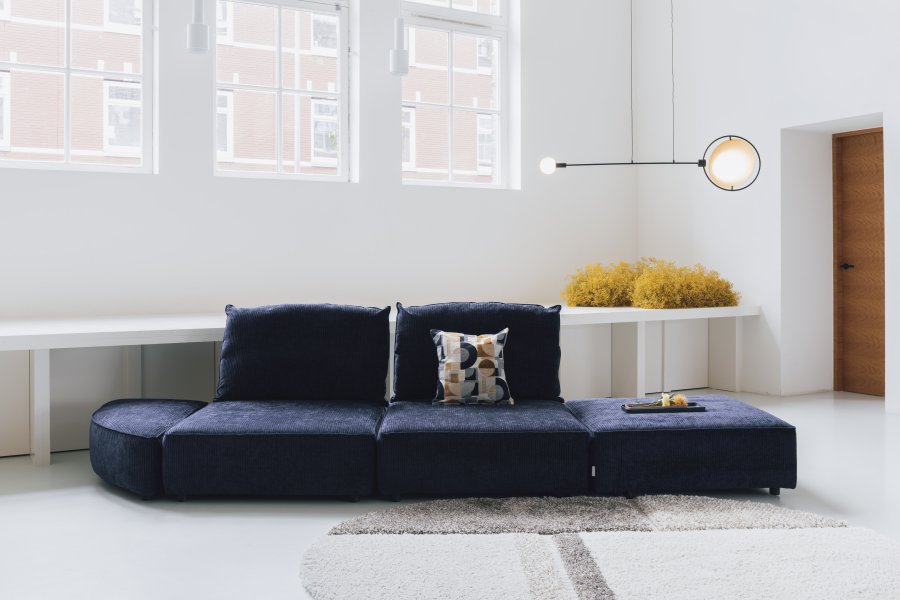 ZUIVER Hunter 4,5-personers sofa - navy fl�jl og plast