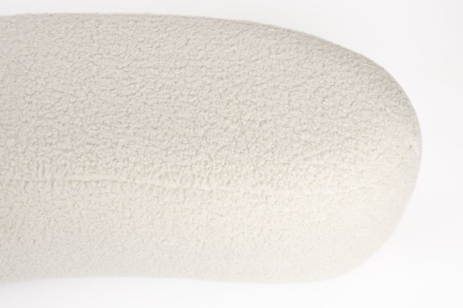 WHITE LABEL LIVING Noxx puff - hvit polyester og MDF (120x46)