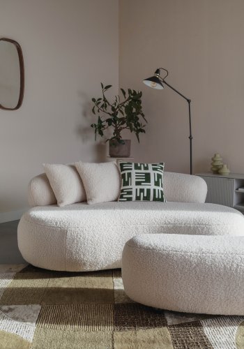 WHITE LABEL LIVING Noxx puff - hvit polyester og MDF (120x46)