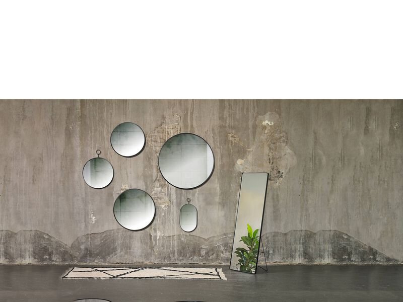 VILLA KOLLEKSJON Vardo veggspeil, rundt - speilglass og svart jern (80)