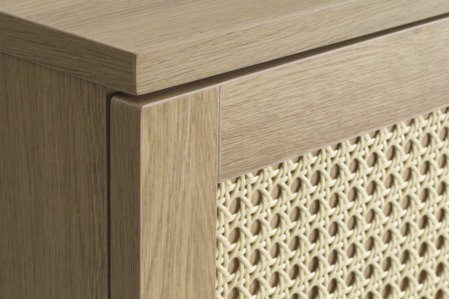 Pensacola-skap, med 2 drer og 2 hyller - naturlig polyrattan/eik melamin og svart metall