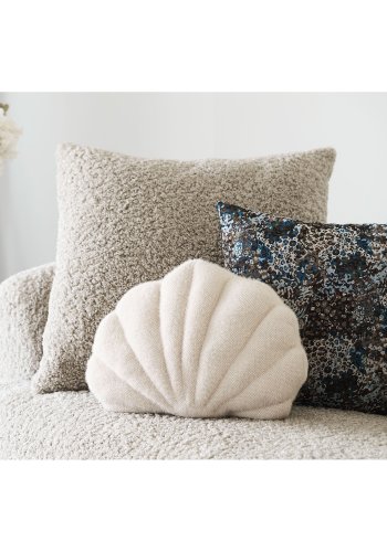 HOUSE NORDIC Darling pute, skjell  beige polyesterstoff (45x35)