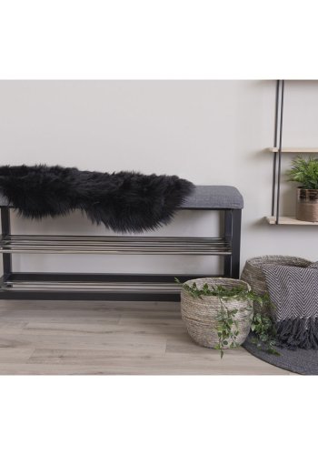 HOUSE NORDIC imitert Lammeskinn - svart polyester