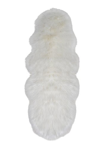HOUSE NORDIC imitert lammeskinn - naturlig hvit polyester (60x180) 