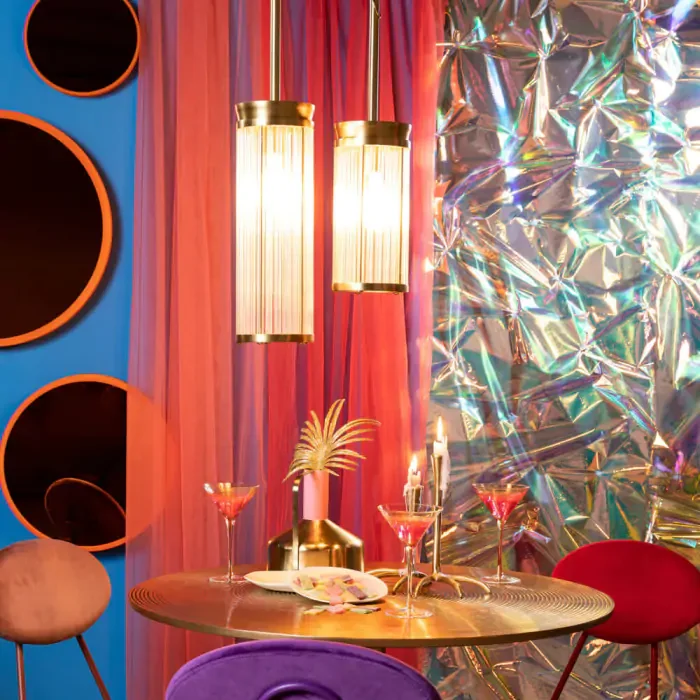 BOLD MONKEY  Deckenleuchte „Engel auf Feuer“, M – klares Acryl und Messing-Aluminium