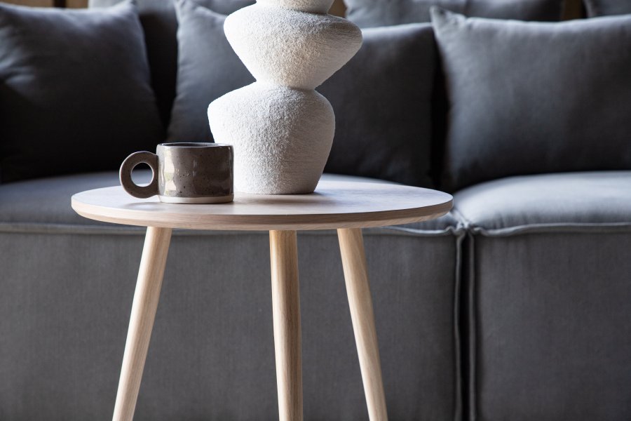 VIND COLLECTION Klädesholmen sidebord, rundt - hvitkalket finer (48)