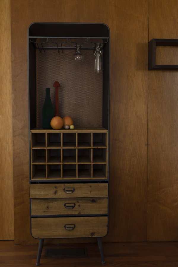 DUTCHBONE Vino vinskap, plass til 15 flasker, med glassholdere og 3 skuffer - naturlig MDF