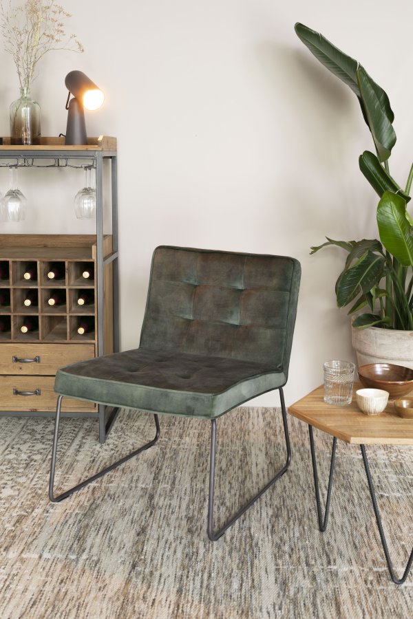 WHITE LABEL LIVING Edgar barskap, m. 2 skuffer - brunt grantre og jern