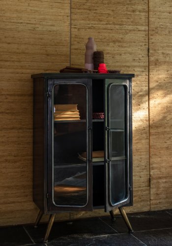 DUTCHBONE Denza vitrineskap, m. 2 glassdrer og 2 hyller - svart jern