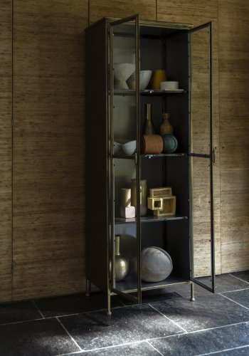 DUTCHBONE Gertlush Vitrine, m. 2 Glastüren und Regalen - Goldeisen