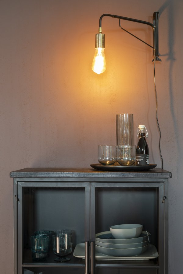 WHITE LABEL LIVING Ferre M skab, m. 2 glaslger, 1 hylde, 1 skuffe, hjul - sort granfinér og jern