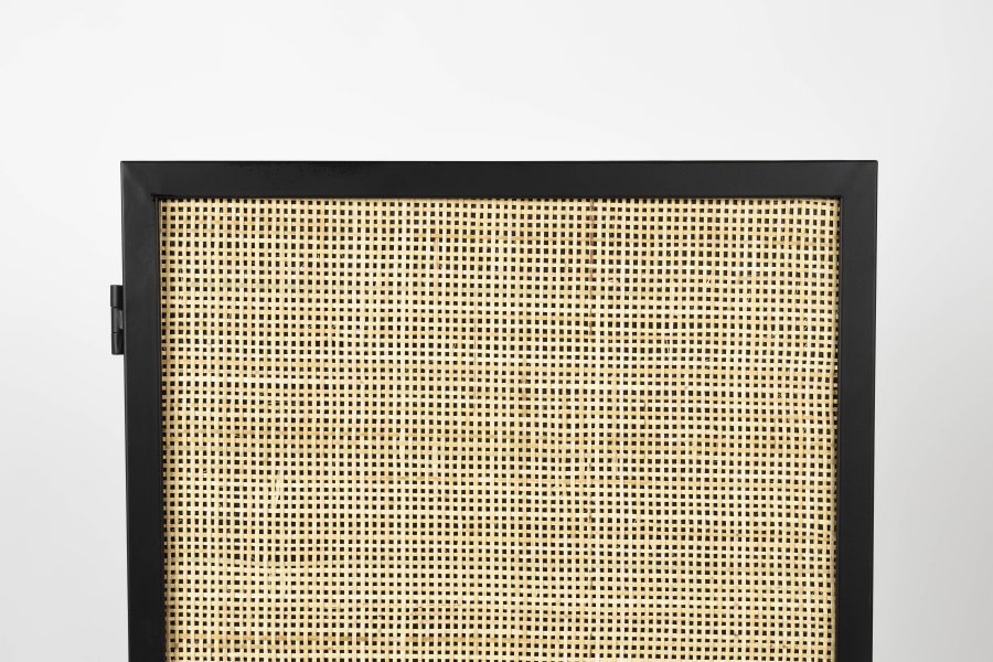 WHITE LABEL LIVING Guuji Lavt skap, m. 1 dr og 2 hyller - rotting og svart jern