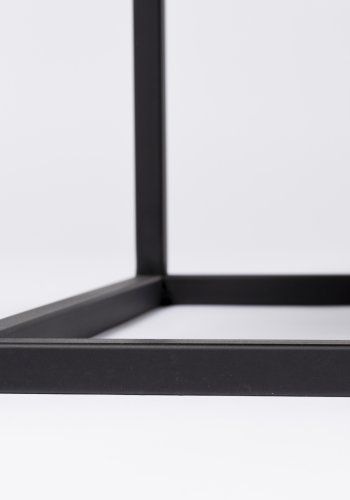 WHITE LABEL LIVING Guuji Lavt skap, m. 1 dr og 2 hyller - rotting og svart jern