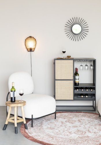 WHITE LABEL LIVING Guuji Lavt vinskap, m. 1 dr og hyller - rotting og svart jern