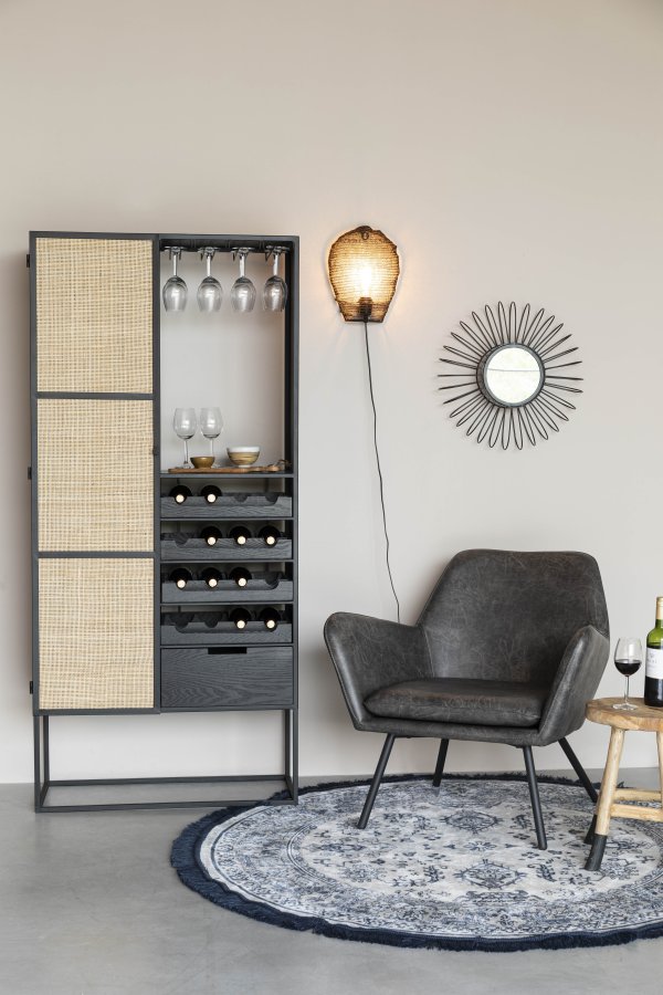 WHITE LABEL LIVING Guuji Hyt vinskap, m. 1 dr og hyller - rotting og svart jern